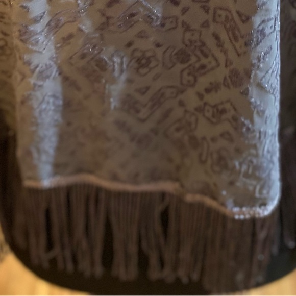 Hollister Size Medium Gray Scoop Neck Fringe Bottom Lace Like Tank Top - Picture 7 of 9